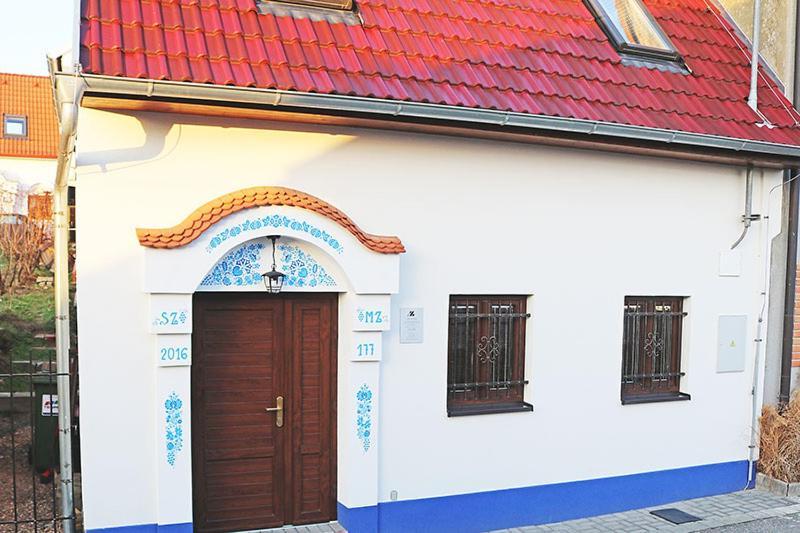 Vinny Sklep Michal Zimolka Mutěnice Esterno foto